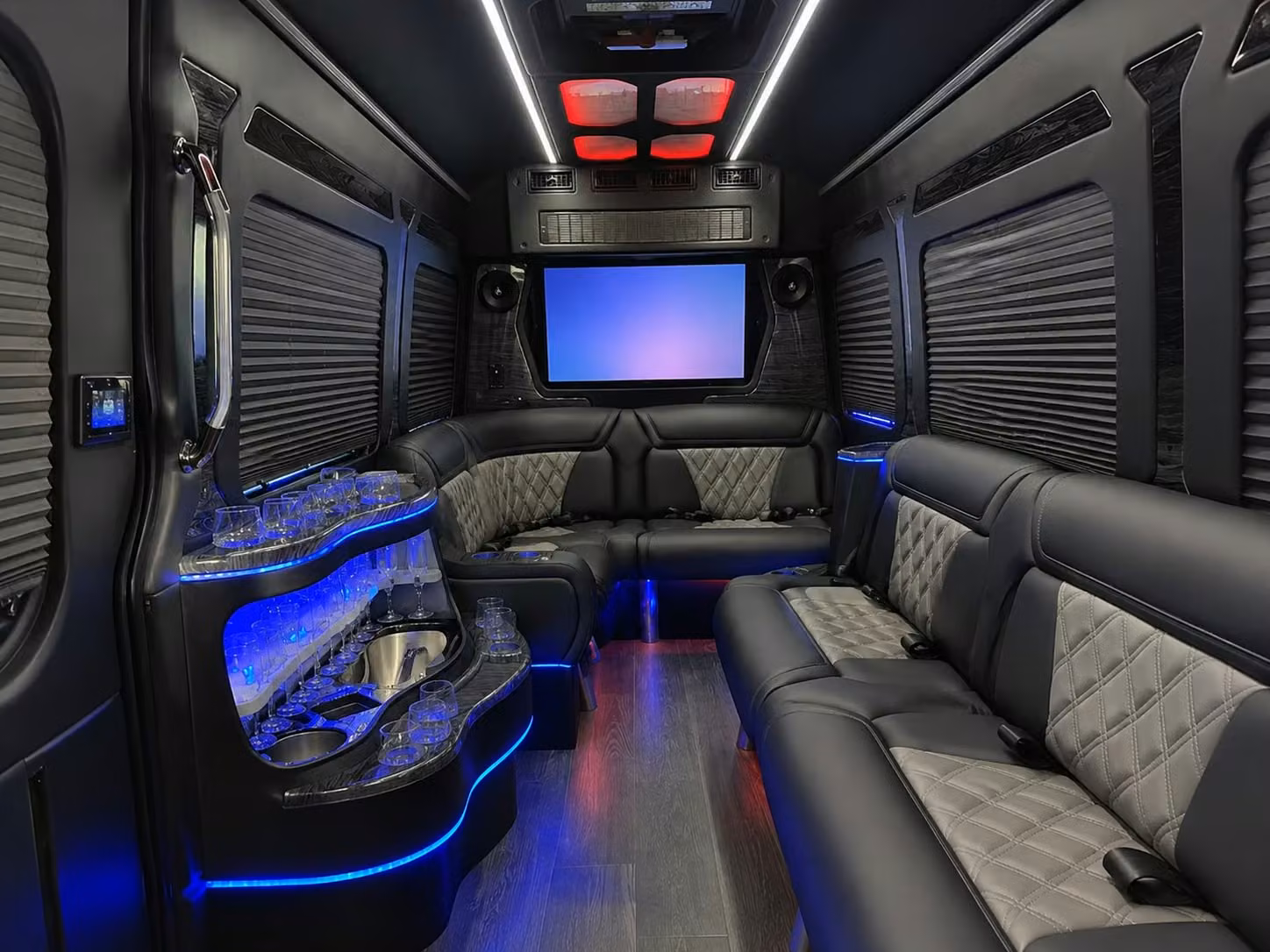 book event and conference shuttles for st paul corporate groups