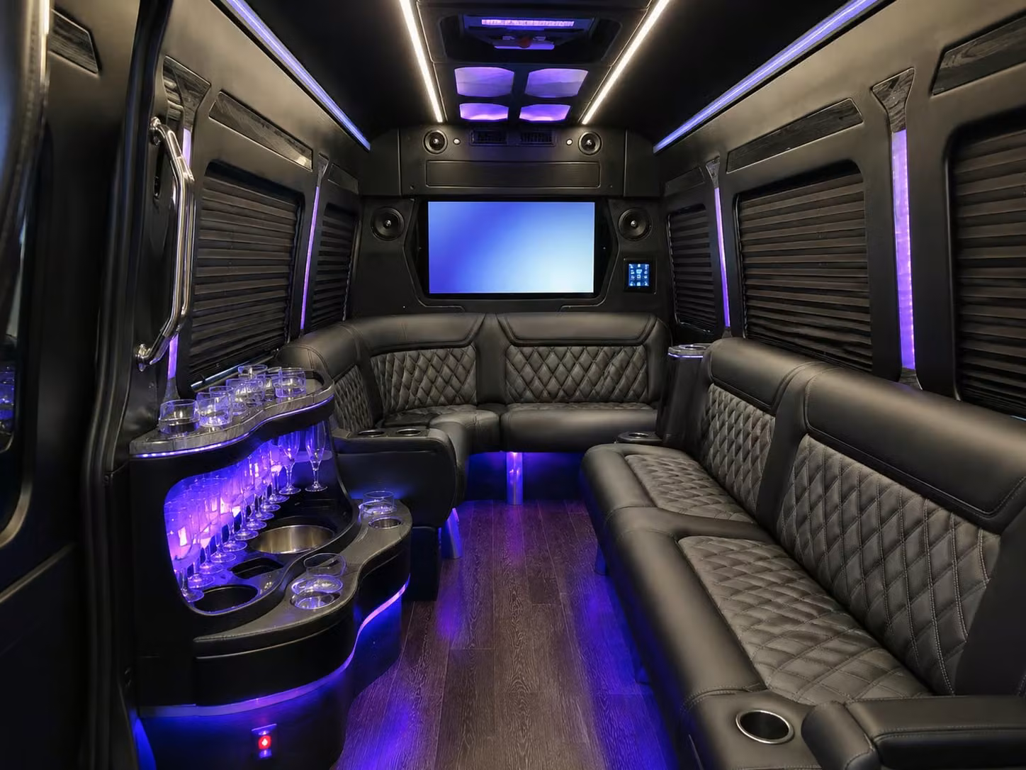 corporate long distance shuttle rentals from st paul to regional destinations