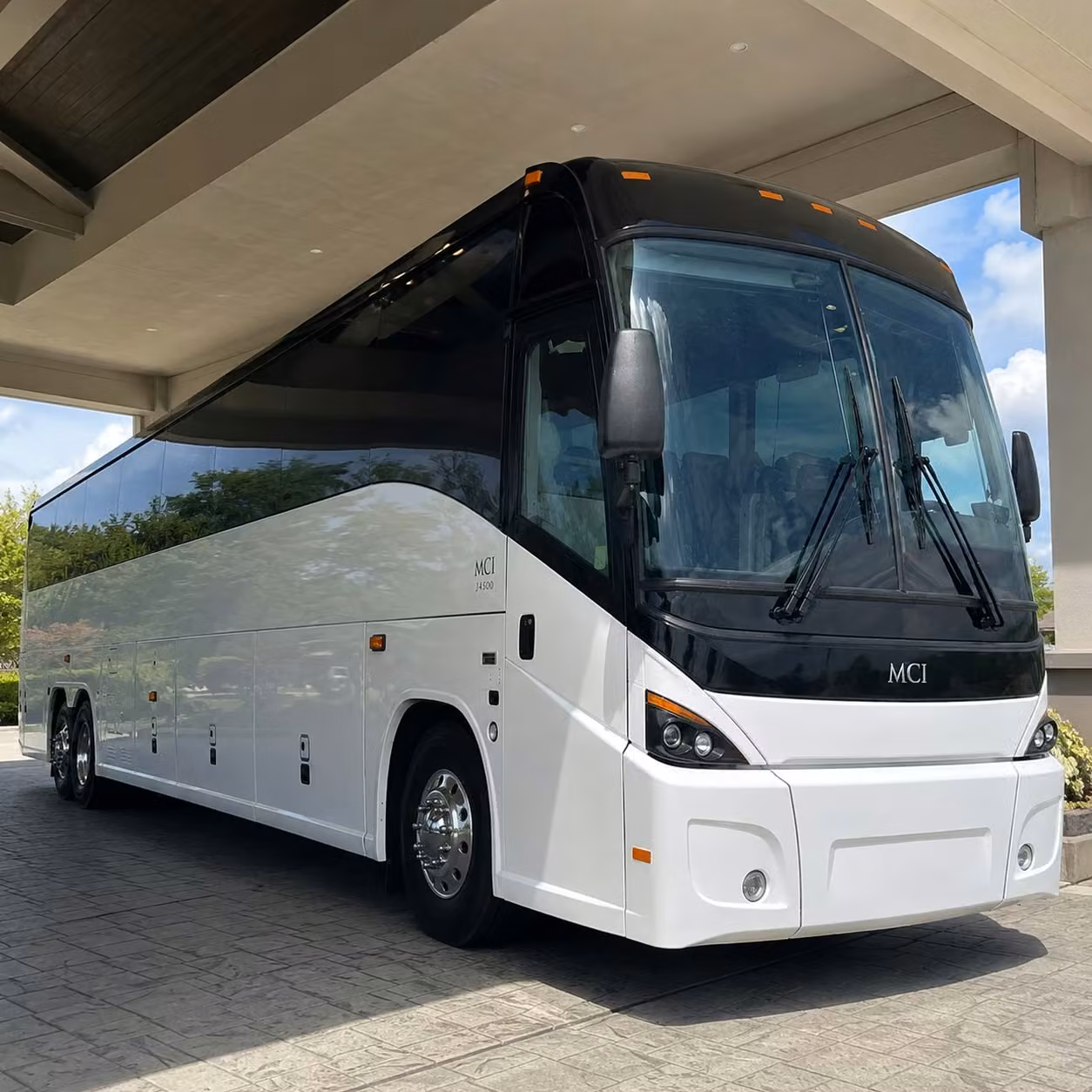 shuttle your st paul team between downtown offices and remote parking sites