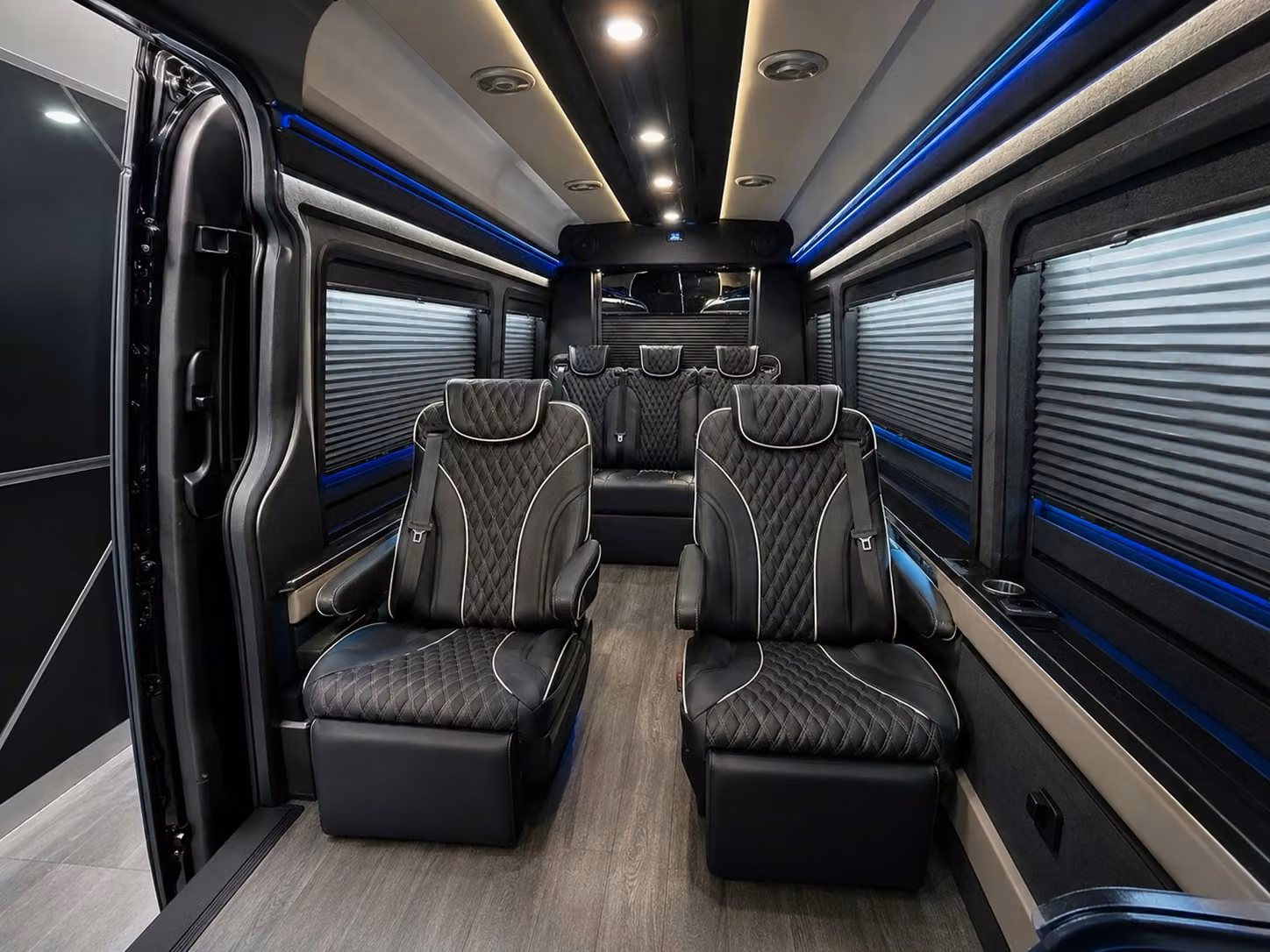 with coachbusstpaul com you ll always find the right bus for your st paul airport transfer